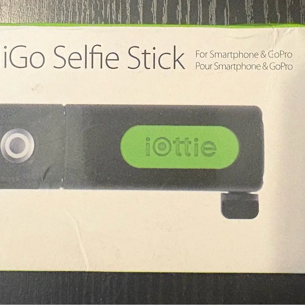 MiGo Black Selfie Stick - Portable Tripod Monopod